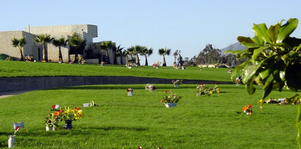 Vista panorámica del Parque Coquimbo, un lugar de paz y naturaleza eterna en la Región de Coquimbo, Chile.